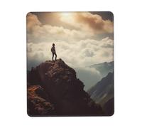 Tappetino per Il Mouse Woman On A Top Mountain Confortevole Tappeto Mouse Bordi Cuciti Gaming Mousepad per Ufficio Laptop Casa 25X30Cm
