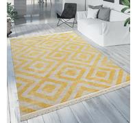 Tappeto da esterno per il balcone o la terrazza in giallo con look scandinavo e