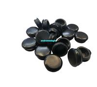 TAPPO COPRIFORO Ø 14 MM IN GOMMA 20 PZ NERO Tappini copriforo per fori diametro 14 mm in gomma mediamente morbida di colore nero