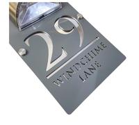 Targa con numero civico a LED a energia solare, per esterni, personalizzabile, alimentata a energia solare, decorazione da parete (argento grigio, 25 x 15 cm, chiodo argento)