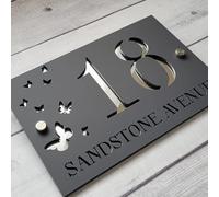 Targa con numero civico personalizzato, per esterni, targa con numero civico moderno, personalizzabile con nome della via (29 x 19 cm)