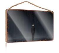 Targa da appendere con figura silenziosa sotto la pioggia: un ritratto misterioso cartello boscoso vintage decorazione per la stanza accessori da scrivania per uomo (15 x 28 cm)