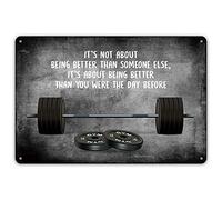 Targa in metallo con citazione motivazionale "It's Not About Being Better Than Someone Elsee", decorazione da parete con citazione ispiratrice per fitness, palestra, cartelli artistici per la
