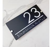 Targa per numero civico da esterno, Design sospeso targa personalizzata con numero di casa, cartello con nome strada 3D tagliato al laser in acrilico moderno (nero&bianco)