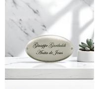 Targa per Porta in OTTONE Cromato Ovale con incisione personalizzata 13,5 x7 cm.