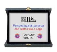 Targhe Premio Personalizzate Astuccio Effetto Pelle Rosso o Blu Interno Velluto Targa Riconoscimento Pergamena Oro o Argento - Regalo Maestra, Pensione, Padrino o Madrina (Blu-Bianco)