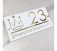 Targhetta per indirizzo personalizzata - Numero civico 3D in acrilico con corona taglio laser, design moderno con effetto galleggiante - cartello esterno per casa, hotel e appartamento (White Gold)