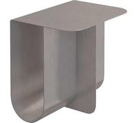 Tavolino scultoreo in acciaio inox con design curvo, comodino moderno minimalista con finitura in metallo spazzolato, tavolino d'accento contemporaneo per soggiorno