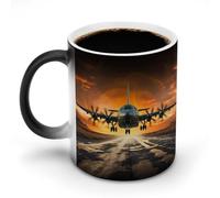 Tazza che cambia colore - La tazza magica cambia temperatura quando è calda,un delizioso regalo originale con aereo militare che atterra sulle piste dell'aero militare contro uno splendido cielo cre