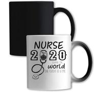 Tazza con scritta "Nurse 2020 Saving The World One Patient At A Time" che cambia colore, colore: bianco