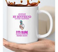 Tazza da caffè con scritta in inglese "Thank For Not Putting My Boyfriend Up For Adoption I'm Sure That Was Tempting Some Days - To My Mother-in-law Father-in-law Father-in-law Father-in-law
