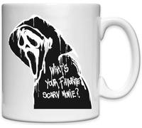 Tazza in ceramica bianca con scritta "What Is Your Favorite Scary Movement"