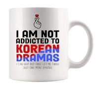 Tazza in ceramica con scritta in inglese "I'm Not Addicted to Korean Dramas" (lingua italiana non garantita), divertente, 325 ml, bianca, 325 ml