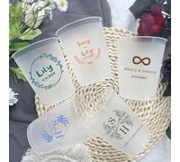 Tazze personalizzate per matrimonio, 10-200 pezzi, 350 ml e 453,6 g, in plastica, riutilizzabili, monogramma per ricevimenti, con logo nomi e date, bomboniere per ospiti, addio al nubilato (100 pezzi)