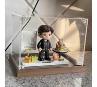 Teca Plexiglass Espositore In Acrilico Largo e Basso con Base in Legno, Copertura Antipolvere per Figure Trasparenti, Cubi Vetrina per Giocattoli Piccoli Medi Grandi(25x15x20 cm/10x6x8 in)