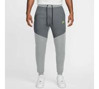 Nike Tech Fleece Pantaloni XL