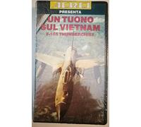 TeknoFilm - VHS - AEREI - UN TUONO NEL VIETNAM - F-105 THUNDERCHIEF di A.A.V.V. (1985) - DELTAVISION (INEDITO IN DVD)