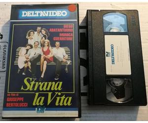 TeknoFilm - VHS - STRANA LA VITA di Giuseppe Bertolucci (1987) - DELTAVIDEO