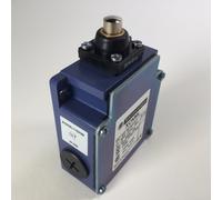Telemecanique Schneider XCKML110H29 Limit switch metal end plunger M20 New NFP