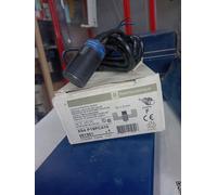 TELEMECANIQUE XS4P18PC410 PROSSIMETRO INDUTTIVO M18 Sn8MM 12/24VDC PNP NUOVO