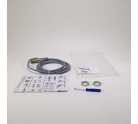 Telemecanique XT118B1PCL2 OsiSense XT Capacitive sensor XT1 New NFP