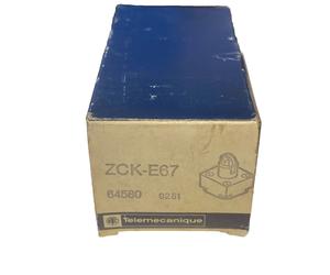 Telemecanique ZCKE67 ZCKE67 Interruttore Fine Corsa Con Leva A Rullo 1 Pz.