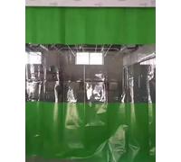 Tenda divisoria impermeabile resistente per autolavaggio con pannello trasparente e sistema di binari per la protezione del veicolo, separazione dello spazio di lavoro e dettagli efficienti dell'auto