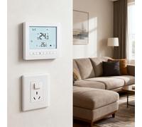 Termostato WiFi telecomandato con display touchscreen e modalità di riscaldamento multiple per una gestione efficiente della temperatura domestica