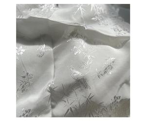 Tessuto per abiti in broccato cinese, tessuto flor Bianco Elegante Unico Gazza Sta sul Ramo Modello Significa Cose Buone Cinese Finto Cheongsam Antico Tessuto di Abbigliamento 150X50 cm