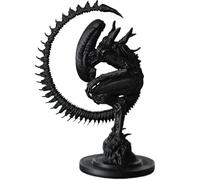 The Alien & Predator - Xenomorph Warrior Collectible Figure