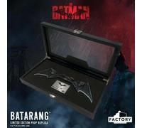 The Batman Batarang Lt Ed Prop Replica EDIZIONE LIMITATA