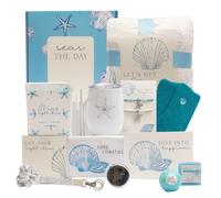 The Love Crate Co. Marea: i cesti regalo da donna sono disponibili in tutti i tipi, ma questi regali per gli amanti del mare con candele alla lavanda celeste e vaniglia, bombe da bagno