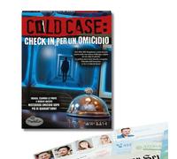 Thinkfun - Cold Case 5: Check In Per Un Omicidio | Gioco Investigativo Per Tutta La Famiglia | Giochi Investigativi 1-4 Giocatori | Edizione In Italiano | Regalo Festa del Papà
