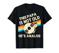 This Papa Is Not Old Hes Analog Fathers Day Retro Vinile Maglietta