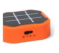 Tic Tac Toe, arancione: classico digitale: il popolare gioco Tic Tac Toe dal design elettronico moderno