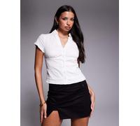 Tiger Mist - Valerie - Camicia aderente con maniche corte con volant abbottonata in misto cotone bianca-Bianco 2XS