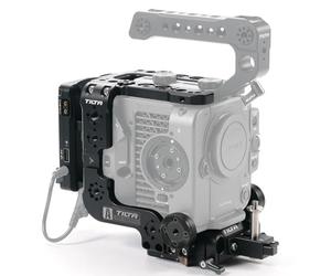 TILTA Gabbia per Telecamera Sony FX6 con Piastra Di Base A Sgancio Rapido, Piastra Superiore Multifunzionale, Piastra Per Batteria e Staffa Di Montaggio Video Wireless Kit Avanzato ES-T20-B-V