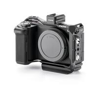 TILTA ZV-E10 II Cage, gabbia per fotocamera completa compatibile con Sony ZV-E10 II con impugnatura integrata - Nero TA-T69-FCC-B