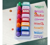 Timbri di incoraggiamento italiani, timbri di lode per insegnanti. Parole italiane comuni e popolari di incoraggiamento, piene di energia positiva. Naturali da usare nell'insegnamento o nella motivazi