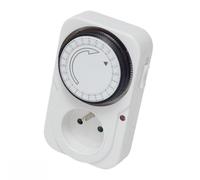 Timer meccanico 24 ore con precisione oraria, facile installazione e pratico utilizzo per controllare luci ed elettrodomestici.