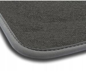 TO28-2 1pz Tappetino Velluto Premium Opaco Nero per Toyota Yaris Cross dal 2021