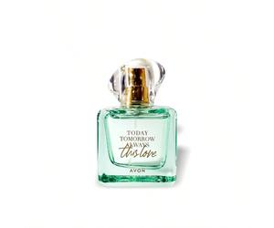 Today Tomorrow Always This Love Eau de Parfum 50 ml Una fragranza delicata e romantica con note di testa frizzanti di pompelmo rosa e prugna, un cuore di petali di rosa e gelsomino e una calda base di