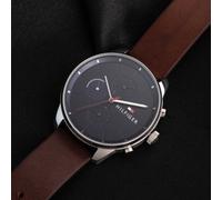 Tommy Hilfiger Orologio Analogico Multifunzionale da Uomo - Cinturino in Pelle Marrone, Cadran Blu Marino da 44mm, Movimento a 3 Lancette, Resistente all'Acqua fino a 5ATM - 1791487