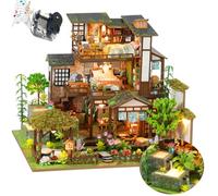 TOPBSFARNY Casa delle bambole in legno 3D con mobili e luci, kit fai da te per casa delle bambole in miniatura, include movimento musicale e copertura antipolvere (cortile con molle in bambù)