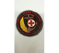 TOPPA PATCH CIRCOLARE A STRAPPO CROCE ROSSA ITALIANA SOCCORSO CON MEZZI E TECNICHE SPECIALI - SCRITTE E DISEGNI GOMMATI SU SFONDO NERO - DIAMETRO 7,3 CM -