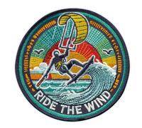 Toppa ricamata con scritta "Ride the Wind" per kitesurf