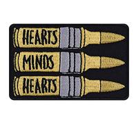 Toppa ricamata da applicare con ferro da stiro o cucitura: "Hearts minds hearts" Patch Armi da fuoco Patch Cuori, Menti, Cuori | Emblema di proiettili da annodare/stirare per tutti i tessuti 80x50mm