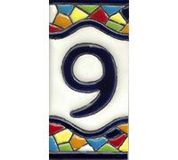 TORO DEL ORO Numeri civici e lettere in piastrelle. Ceramica smaltata, dipinti a mano tecnica corda secca. Nomi e direzioni. Design Mosaico medio 5,5 x 10,5 cm (Numero Nove "9")