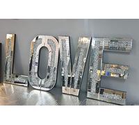 Touch of Vogue™ Scritta “LOVE” a specchio, con cristalli frantumati, decorazione artistica da parete