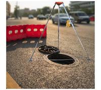 Treppiede Kit di salvataggio per spazi ristretti dispositivo di protezione anticaduta con verricello autobloccante Capacità 544,3 kg 29,9 m Altezza essenziale per la sicurezza in pozzetti e tunnel